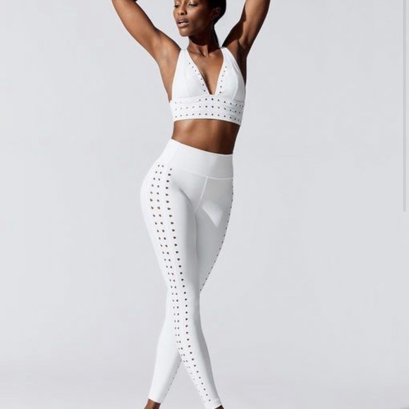 GIGI C white sports bra XS - Picture 2 of 4